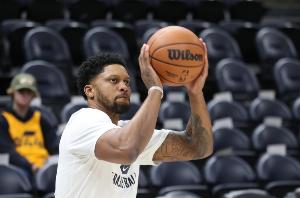 与此同时 与此同时