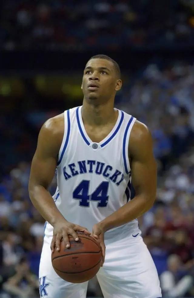 吸引了大量 吸引了大量