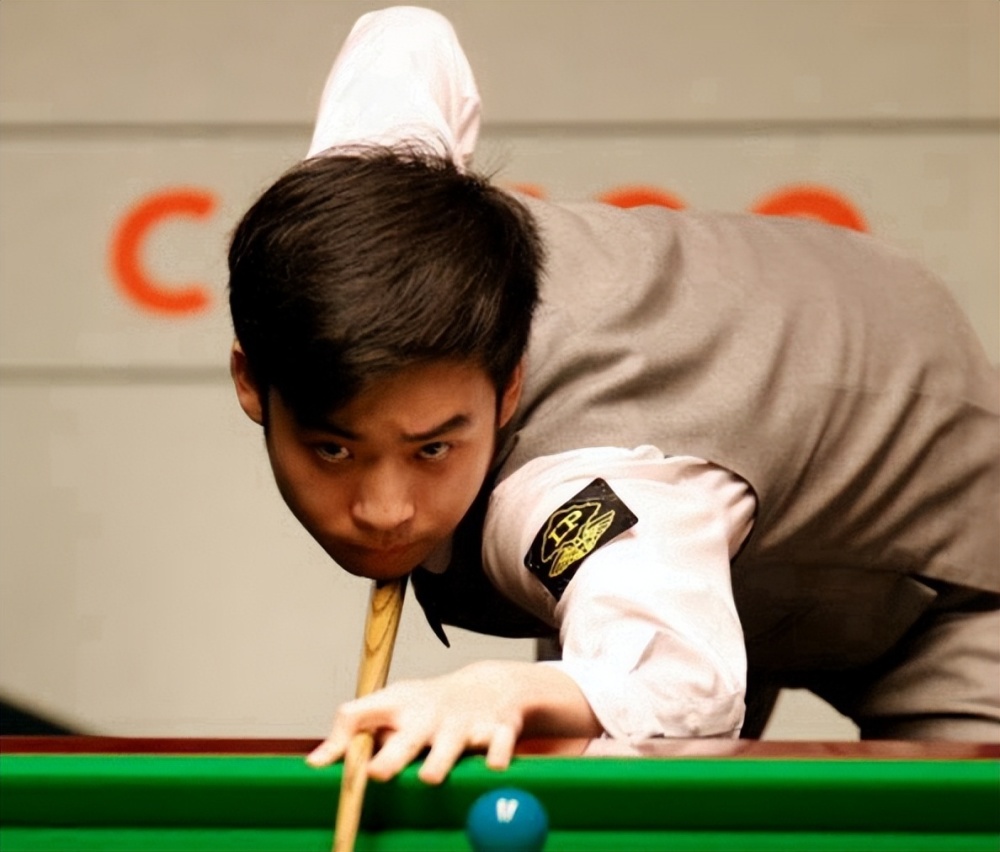 球但裁判决 球但裁判决