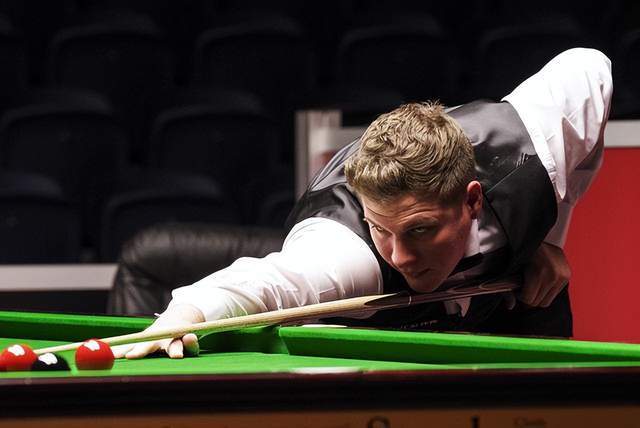 舞台上赢得 舞台上赢得