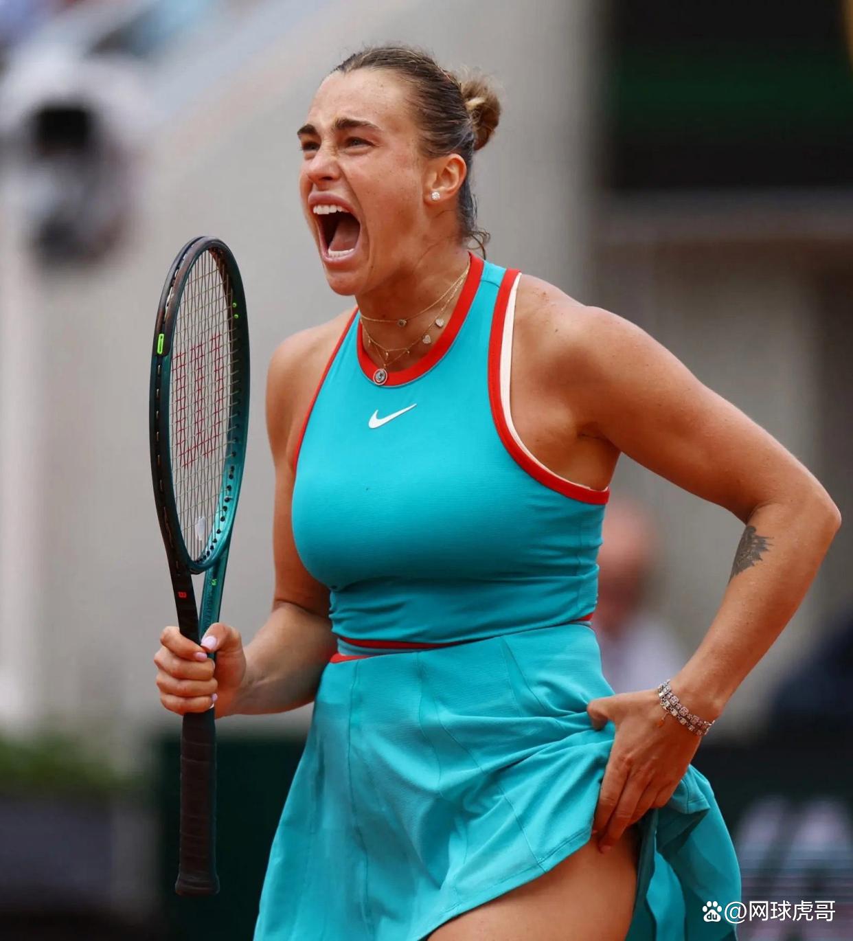 起伏暴露出 起伏暴露出