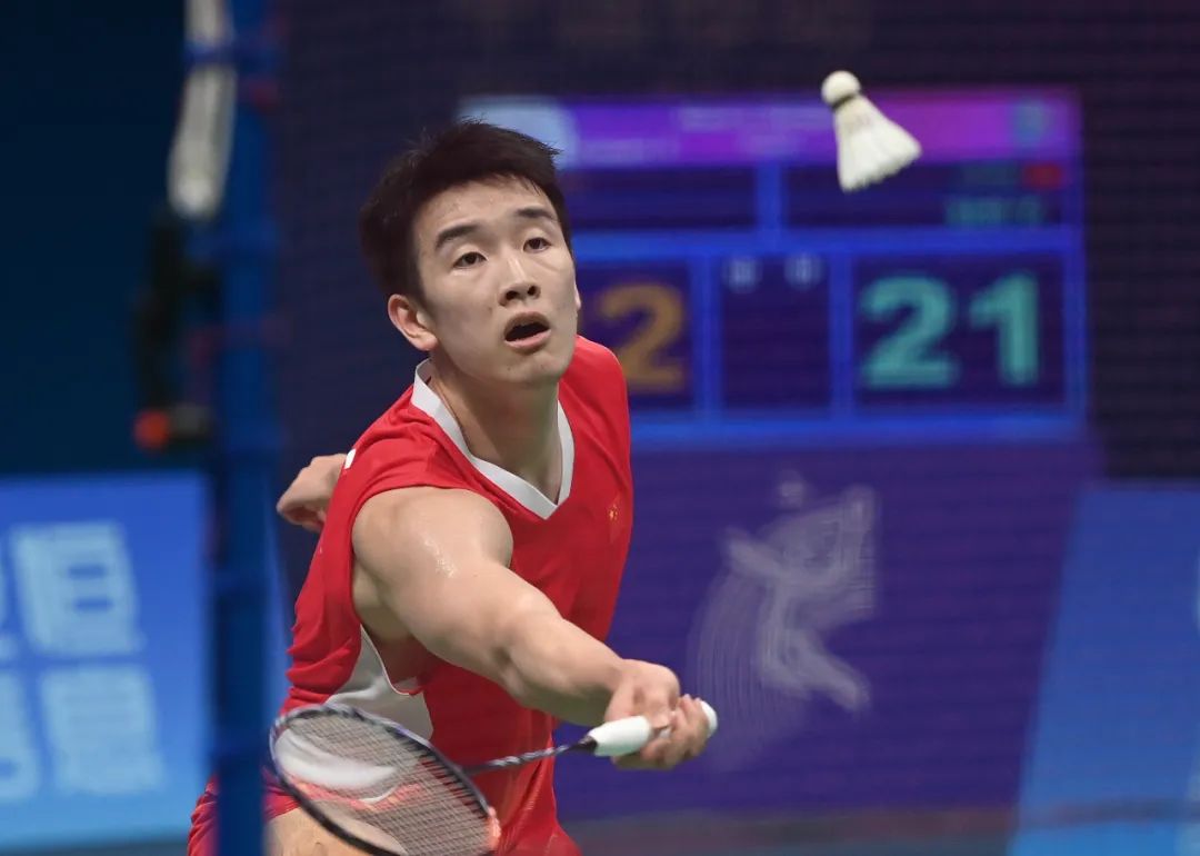 足球经济理 足球经济理