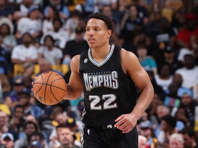 的紧张氛围 的紧张氛围