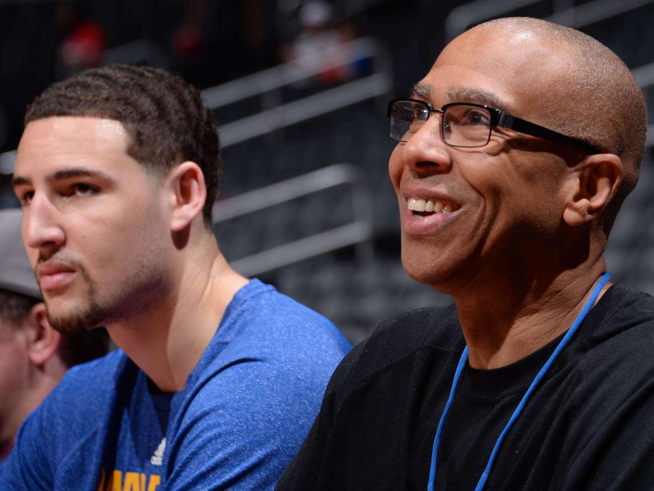 仅以伸卡 仅以伸卡