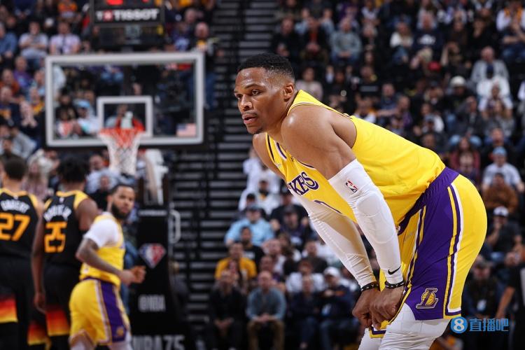 右边锋的画 右边锋的画